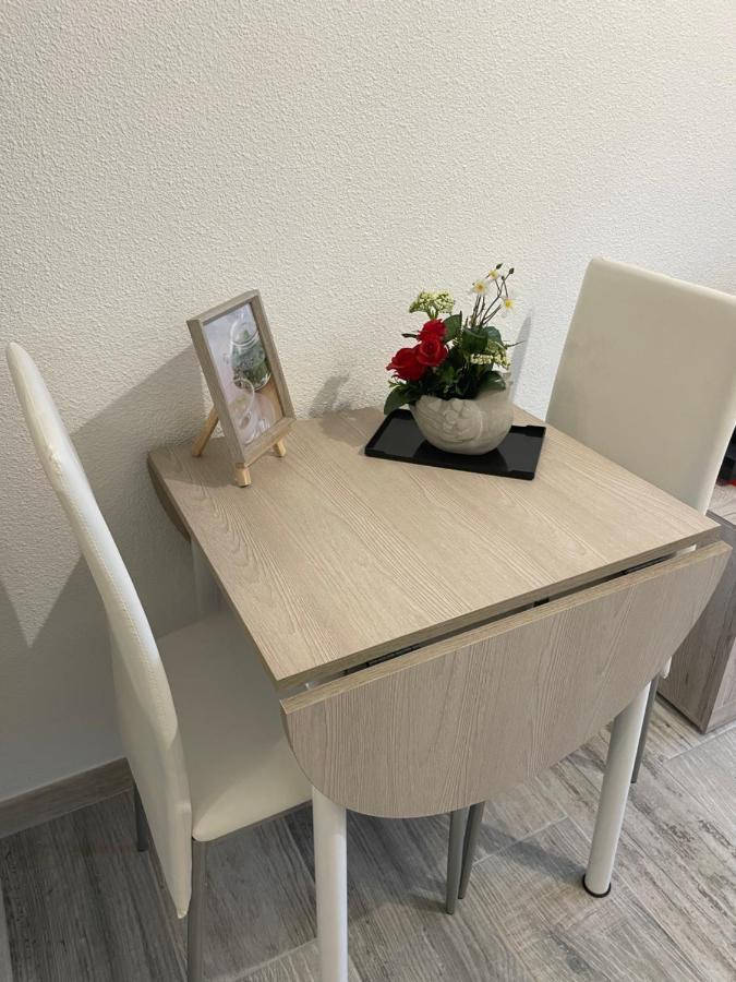 Appartement De Charme A 2 Min De La Plage Vallauris Dış mekan fotoğraf