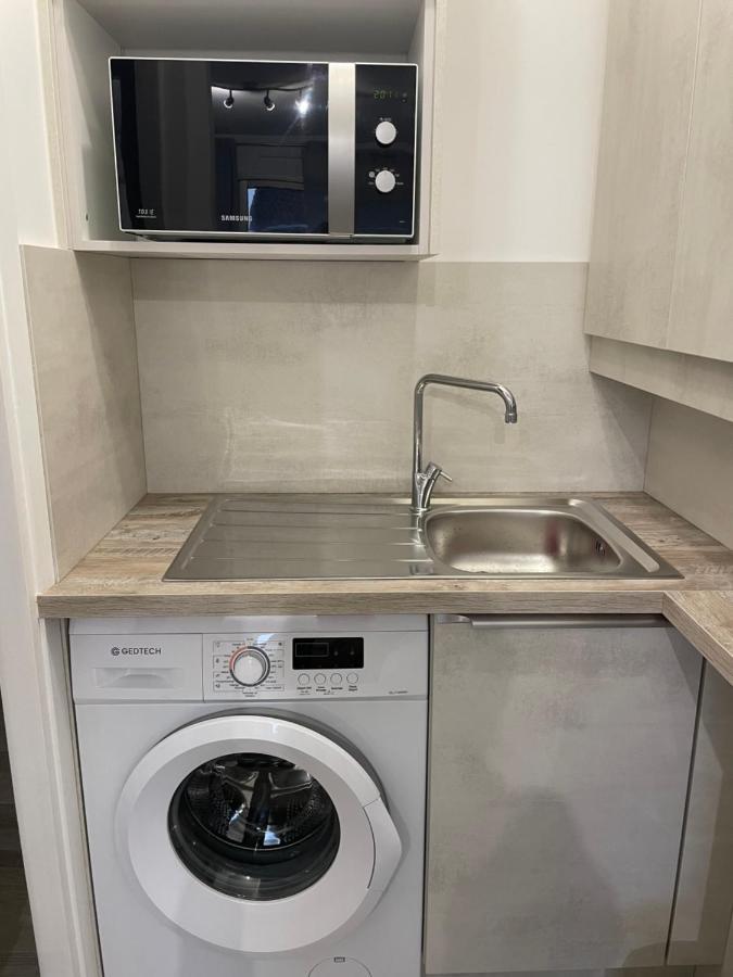 Appartement De Charme A 2 Min De La Plage Vallauris Dış mekan fotoğraf