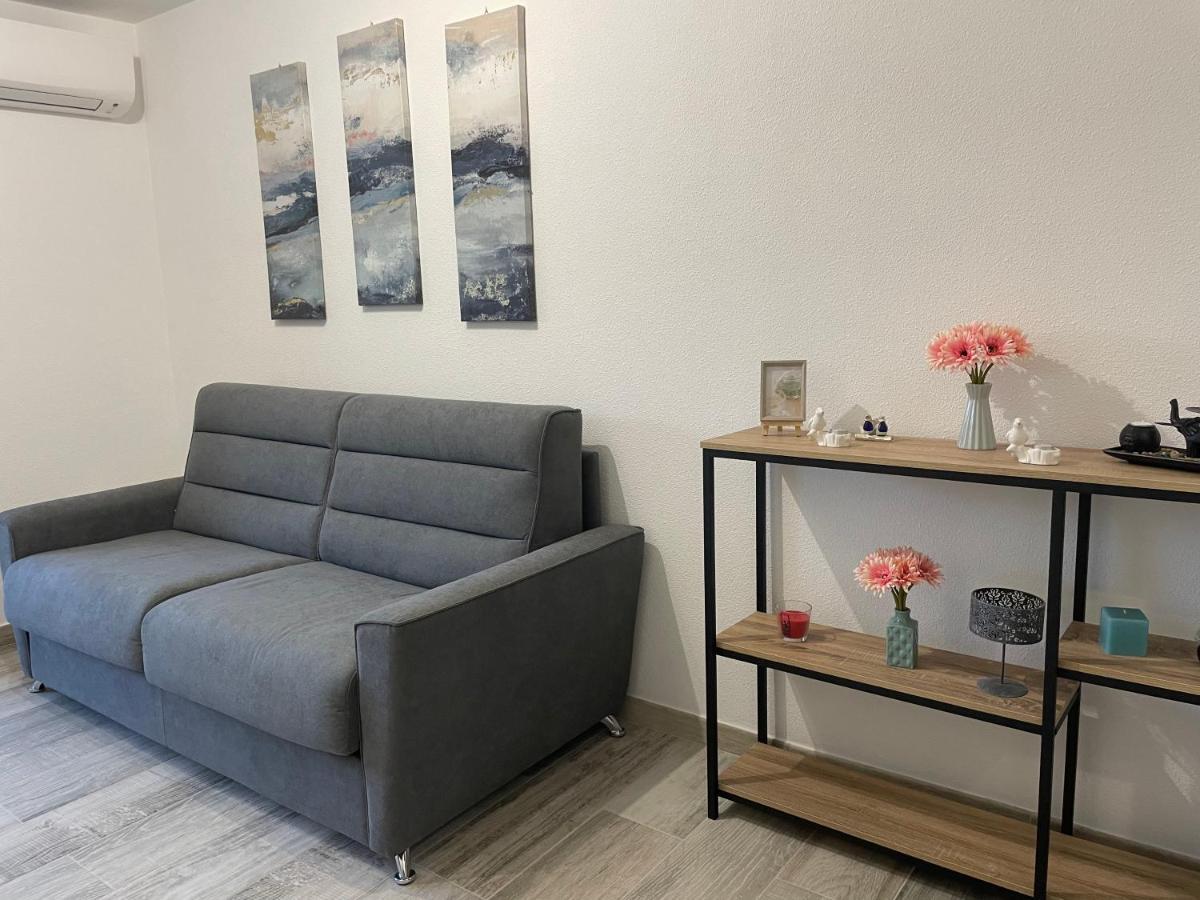 Appartement De Charme A 2 Min De La Plage Vallauris Dış mekan fotoğraf